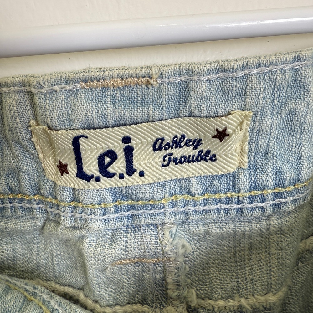 Y2K LEI Ashley Trouble Micro Mini Jean Skirt Junior 15 Blue Denim‎ Acid Wash - Picture 8 of 10